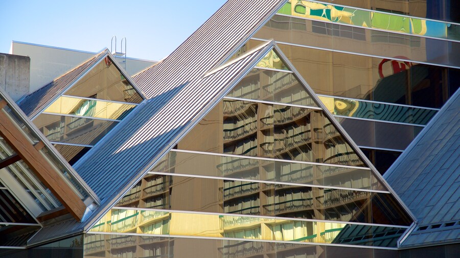 Hult Center for Performing Arts showing modern architecture