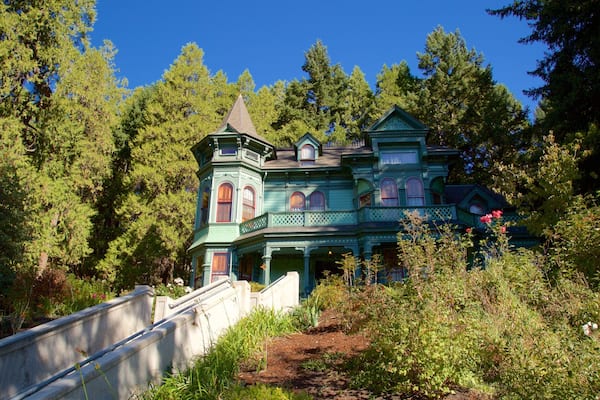 Shelton-McMurphey-Johnson House montrant une maison