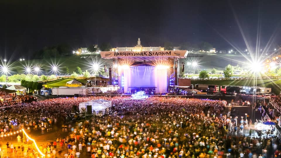 Hersheypark Stadium which includes night scenes, nightlife and music