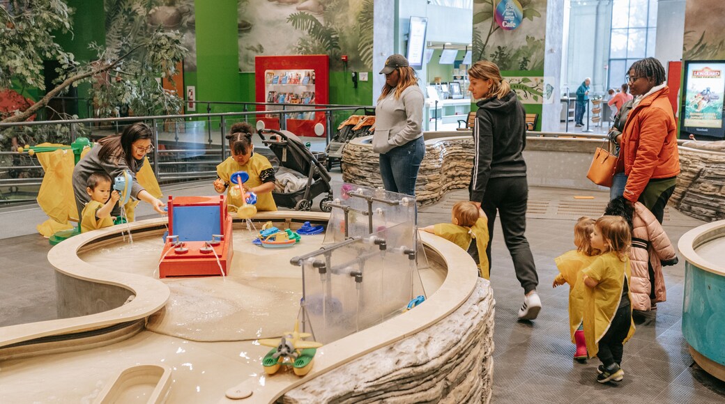 Please Touch Museum which includes interior views as well as a family