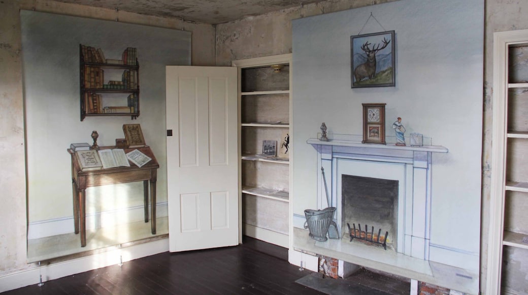 Edgar Allan Poe National Historic Site showing heritage elements and interior views
