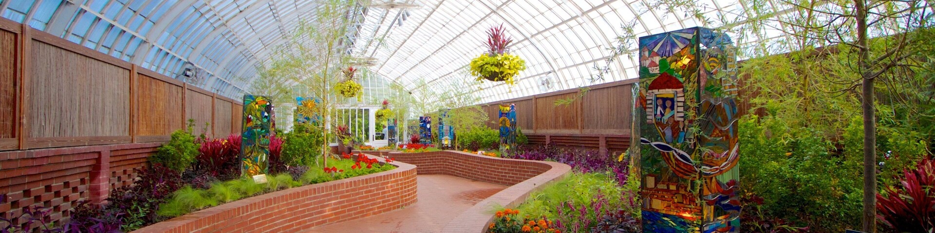 Phipps Conservatory which includes a park, interior views and flowers