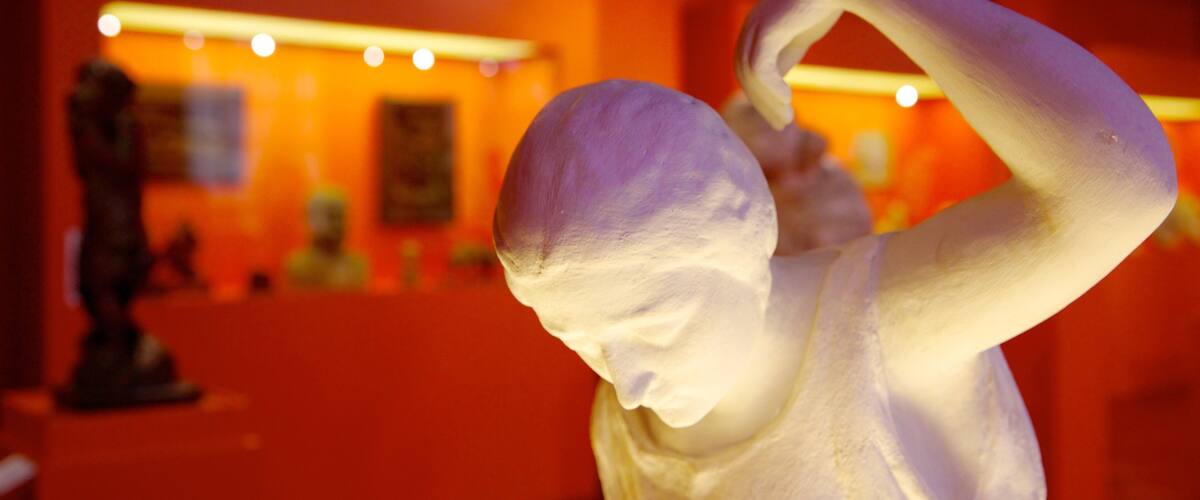 National Museum of the Filipino People which includes interior views, art and a statue or sculpture