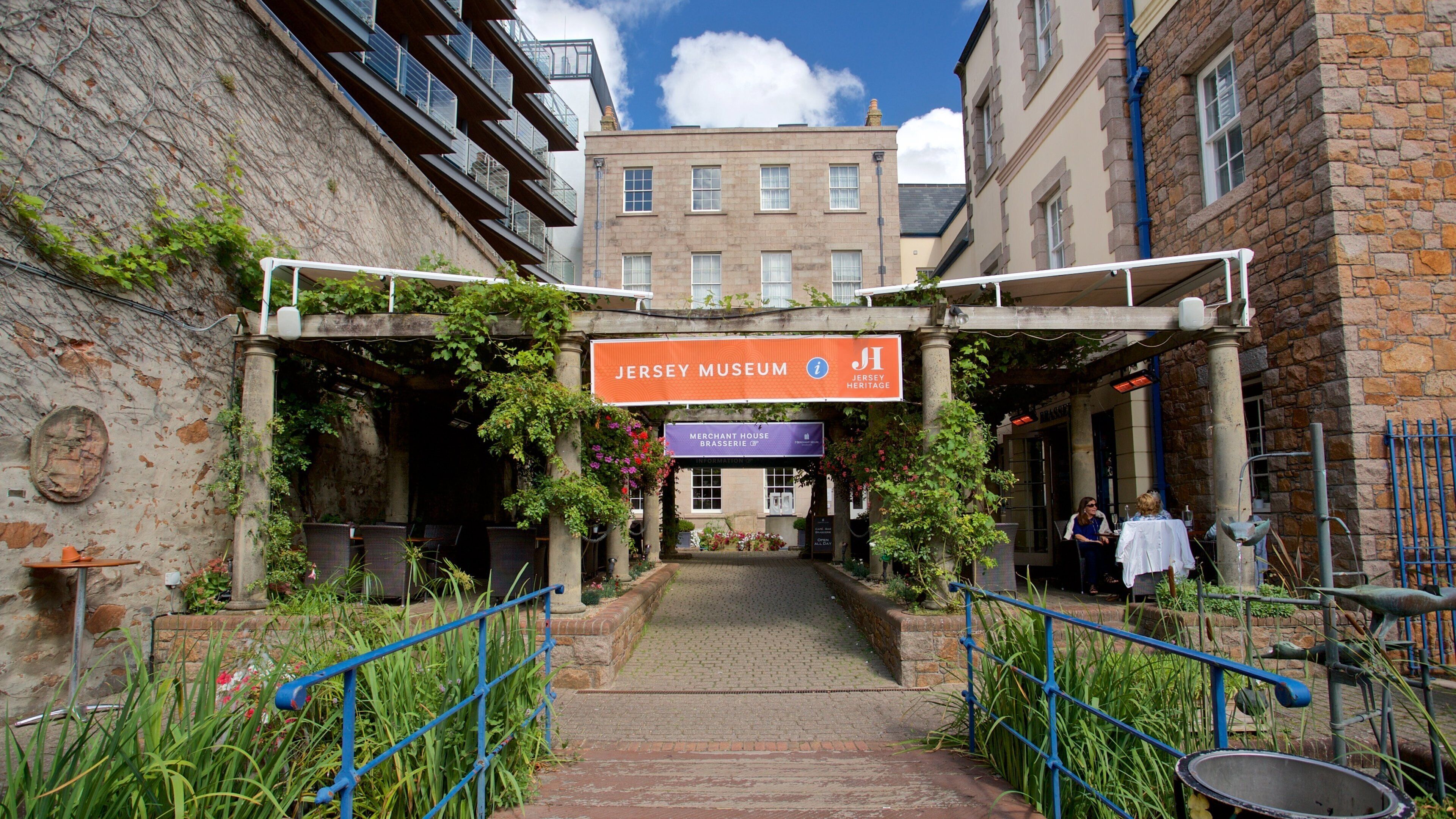 Musée de Jersey qui includes signalisation