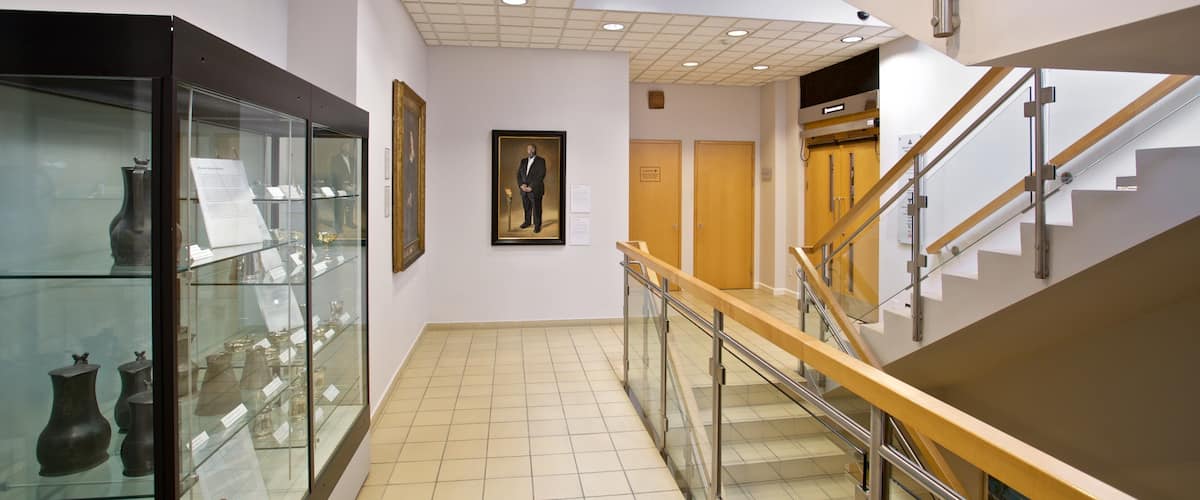 พิพิธภัณฑ์เจอร์ซีย์ เนื้อเรื่องที่ การตกแต่งภายใน