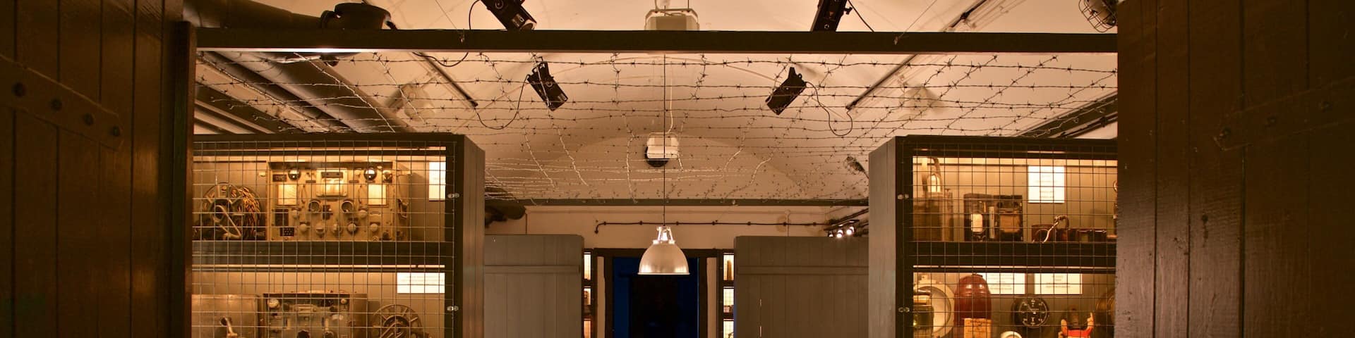 Jersey War Tunnels - German Underground Hospital mostrando vistas interiores