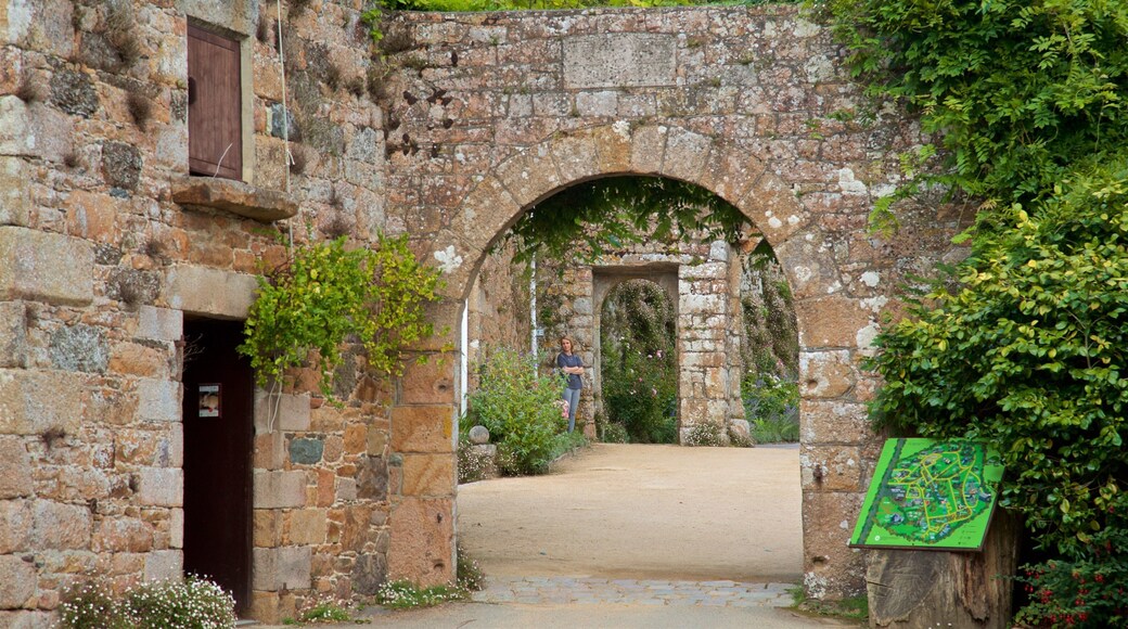 Jersey Zoo which includes heritage elements