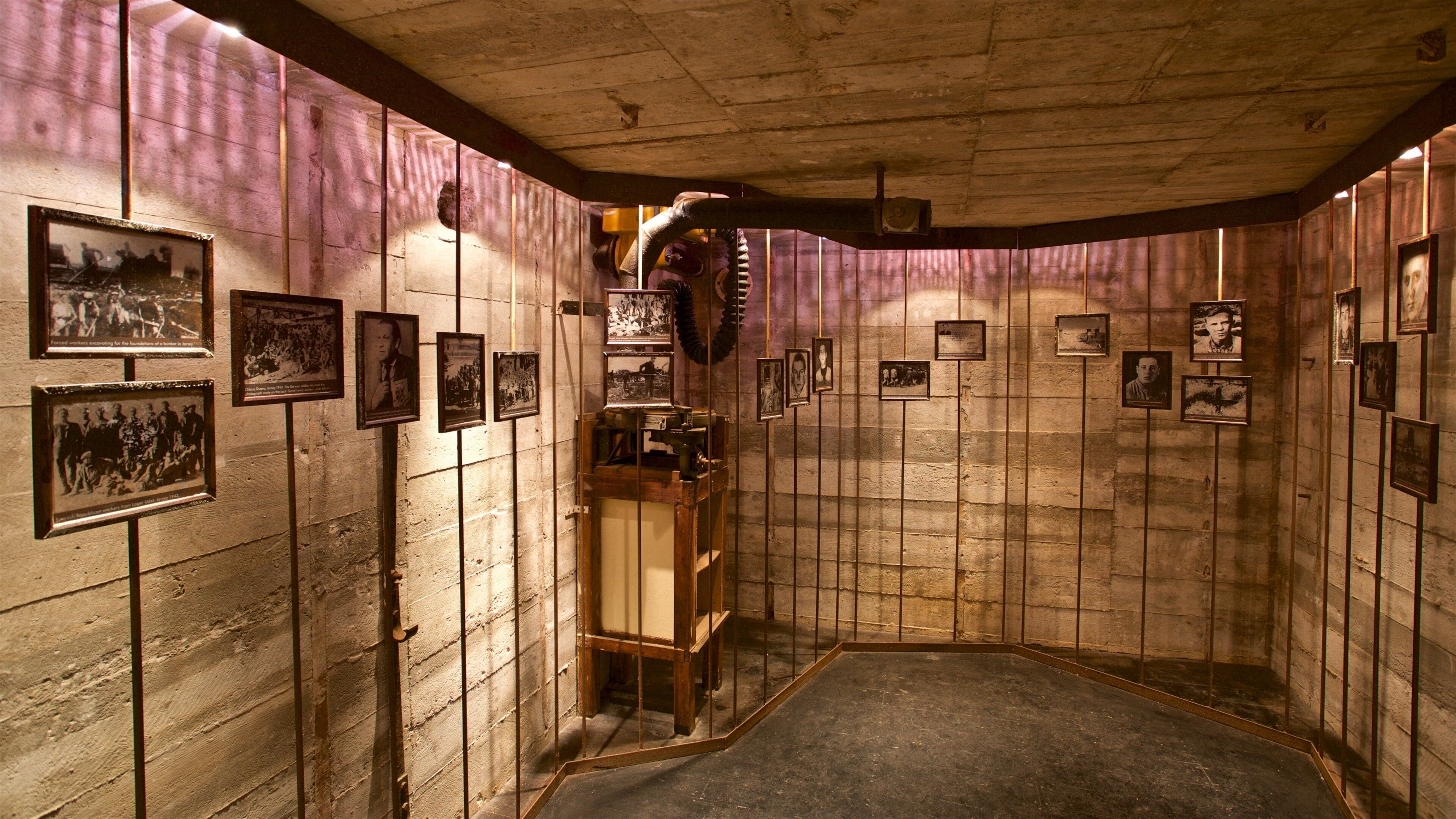 La Hougue Bie mostrando vistas internas