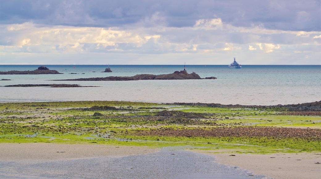 St. Helier Beach featuring general coastal views and cruising