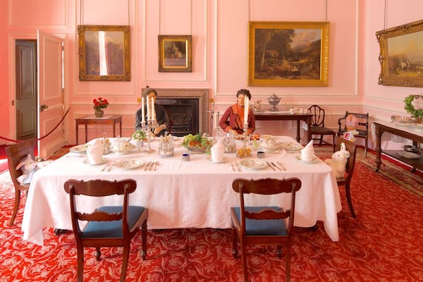 Croxteth Hall and Country Park mettant en vedette patrimoine historique et vues intérieures