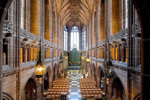 Liverpool Cathedral showing religious elements, a church or cathedral and heritage architecture