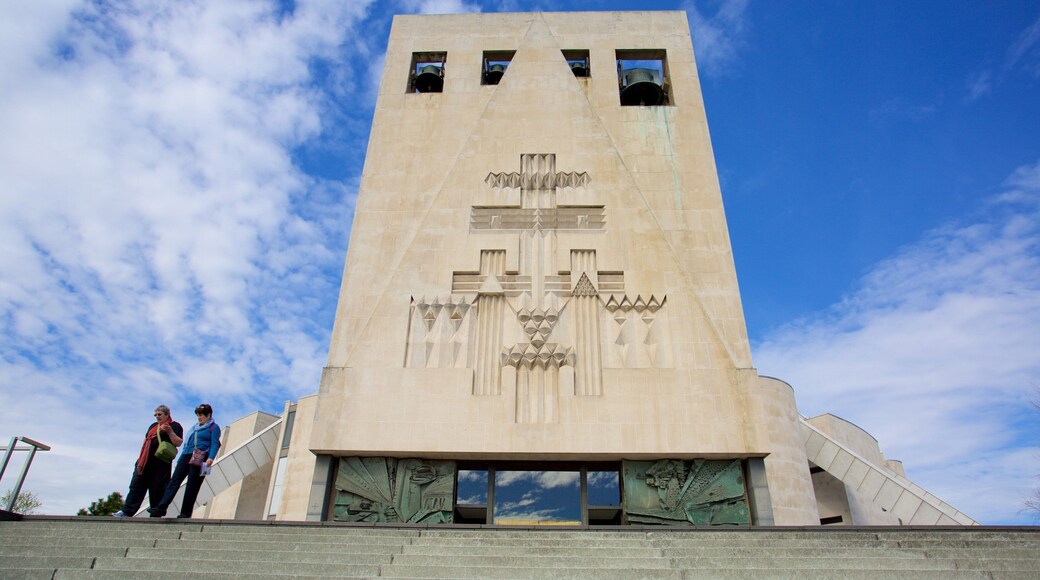 Liverpool Metropolitan Cathedral showing a church or cathedral