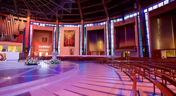 Liverpool Metropolitan katedral fasiliteter samt innendørs