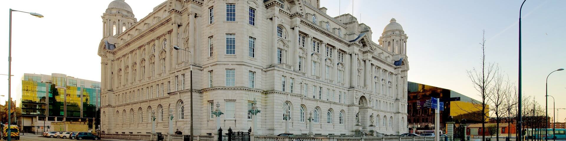 Port of Liverpool Building featuring street scenes, an administrative buidling and heritage architecture