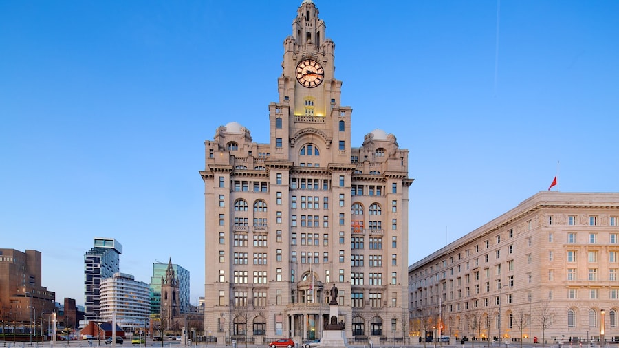 Royal Liver Building qui includes patrimoine architectural