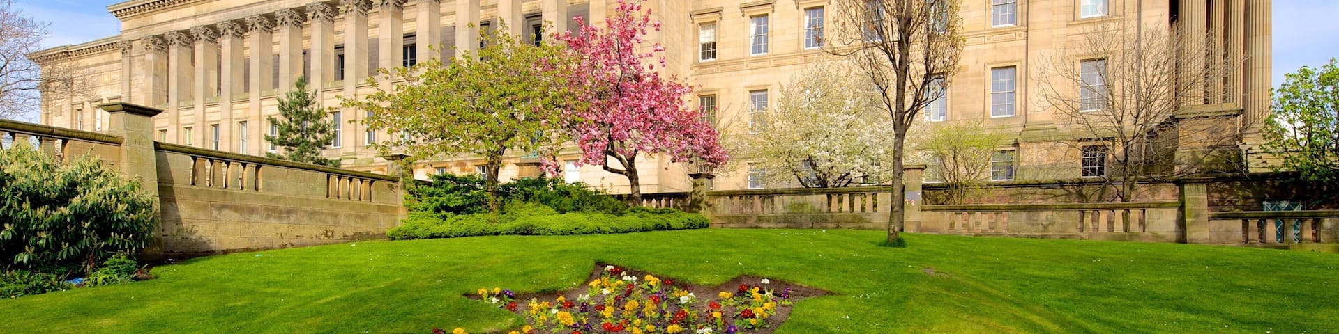 St. George\'s Hall which includes an administrative buidling, a garden and heritage architecture