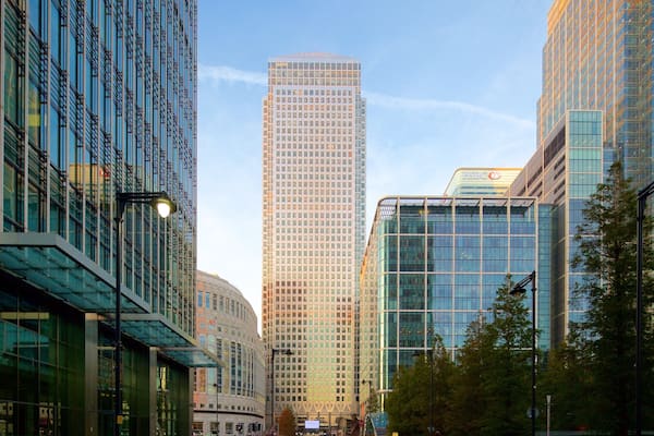 One Canada Square which includes a city and a high-rise building