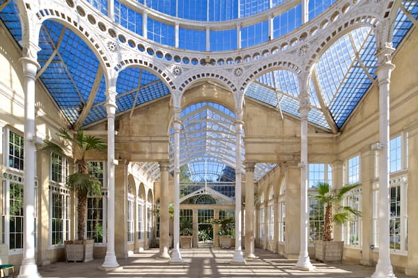 Syon Park which includes heritage elements