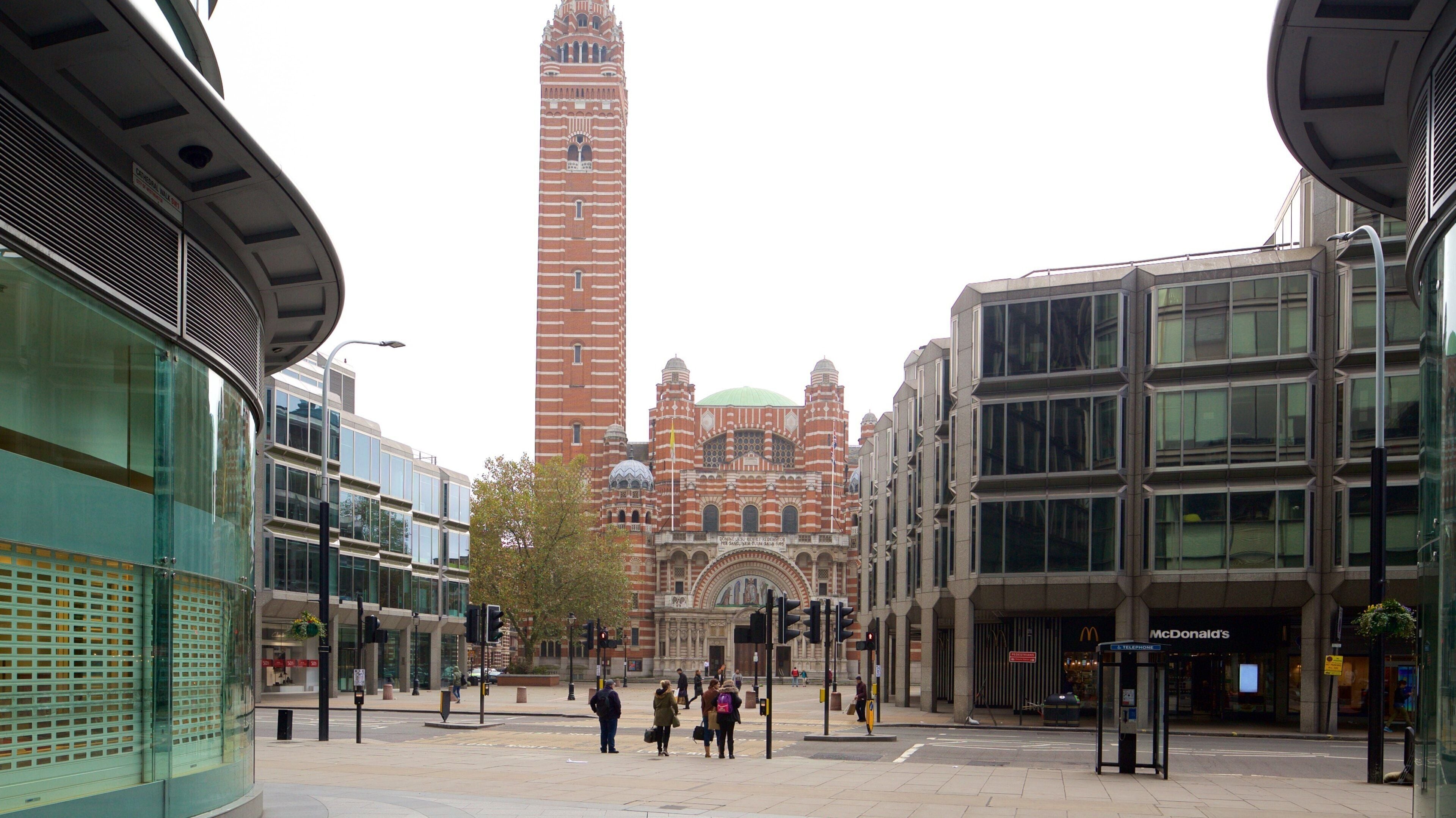 Nhà thờ Westminster trong đó bao gồm nhà thờ, quảng trường và kiến trúc di sản