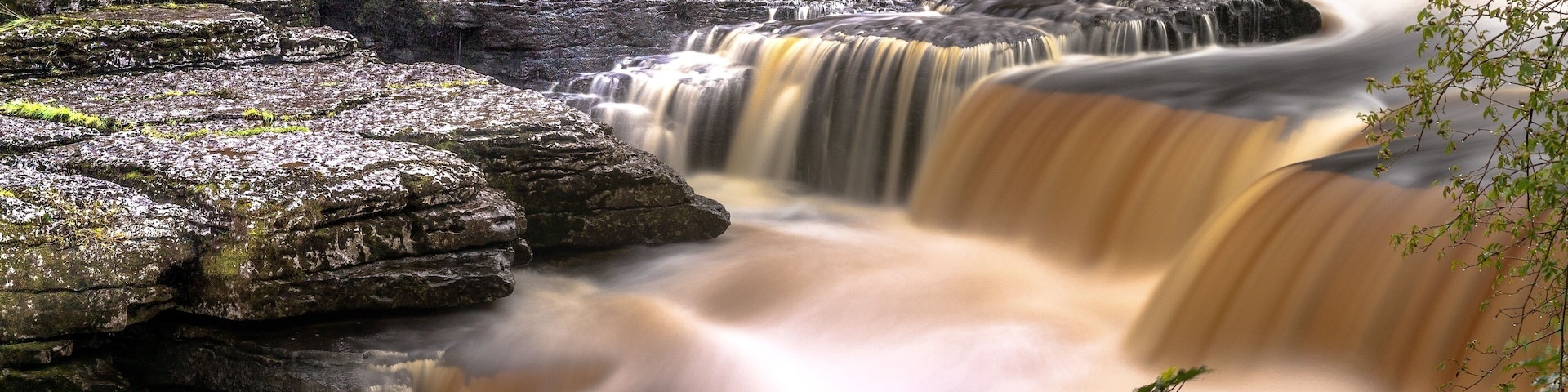 If you like to take long exposure photography of waterfalls, this is a place to definitely visit