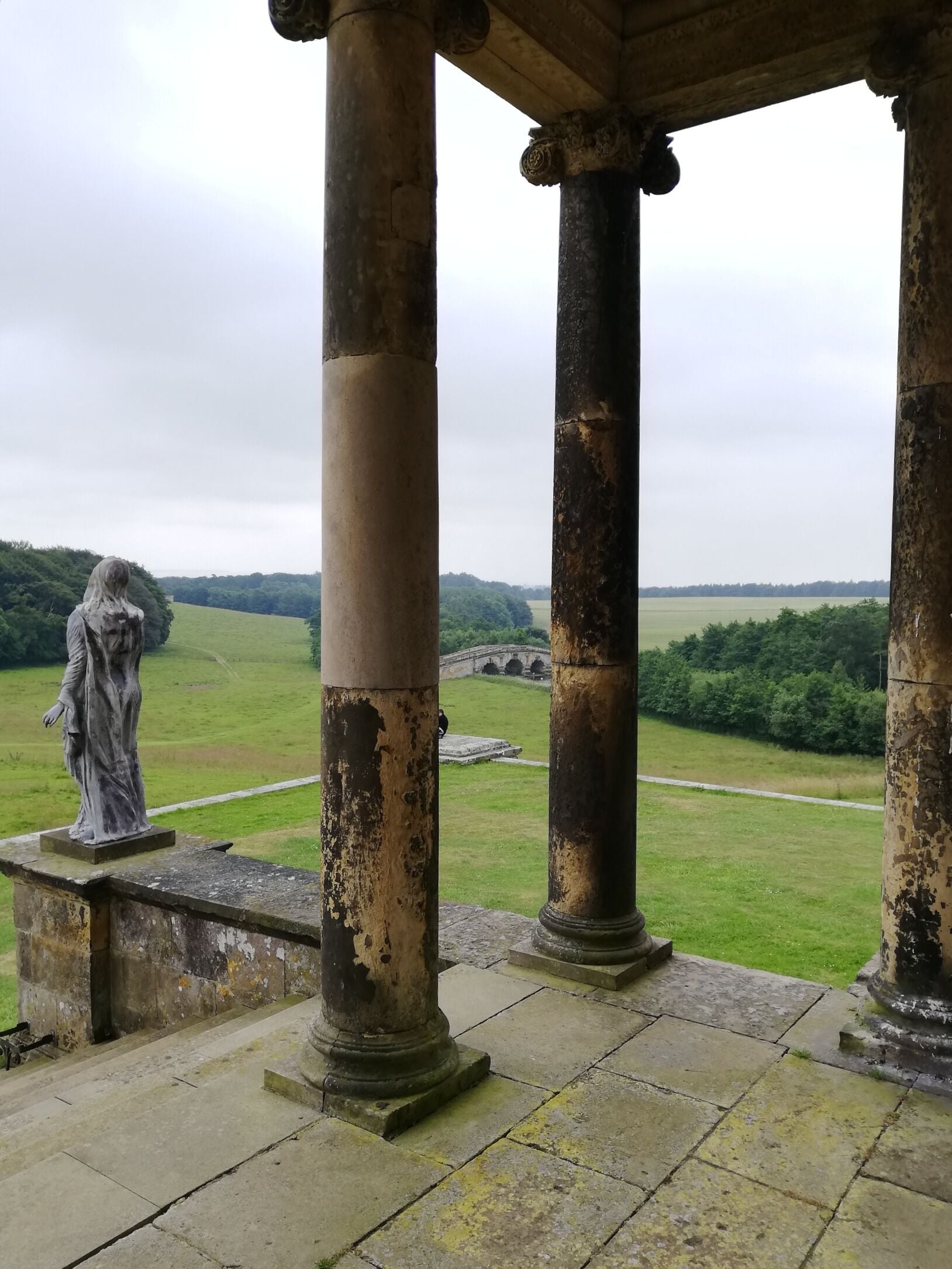 This castle has a scenic grounds, worth visiting 🏰
(you can use Castleline buses from Malton or York to get there)
#Mark_and_Travel