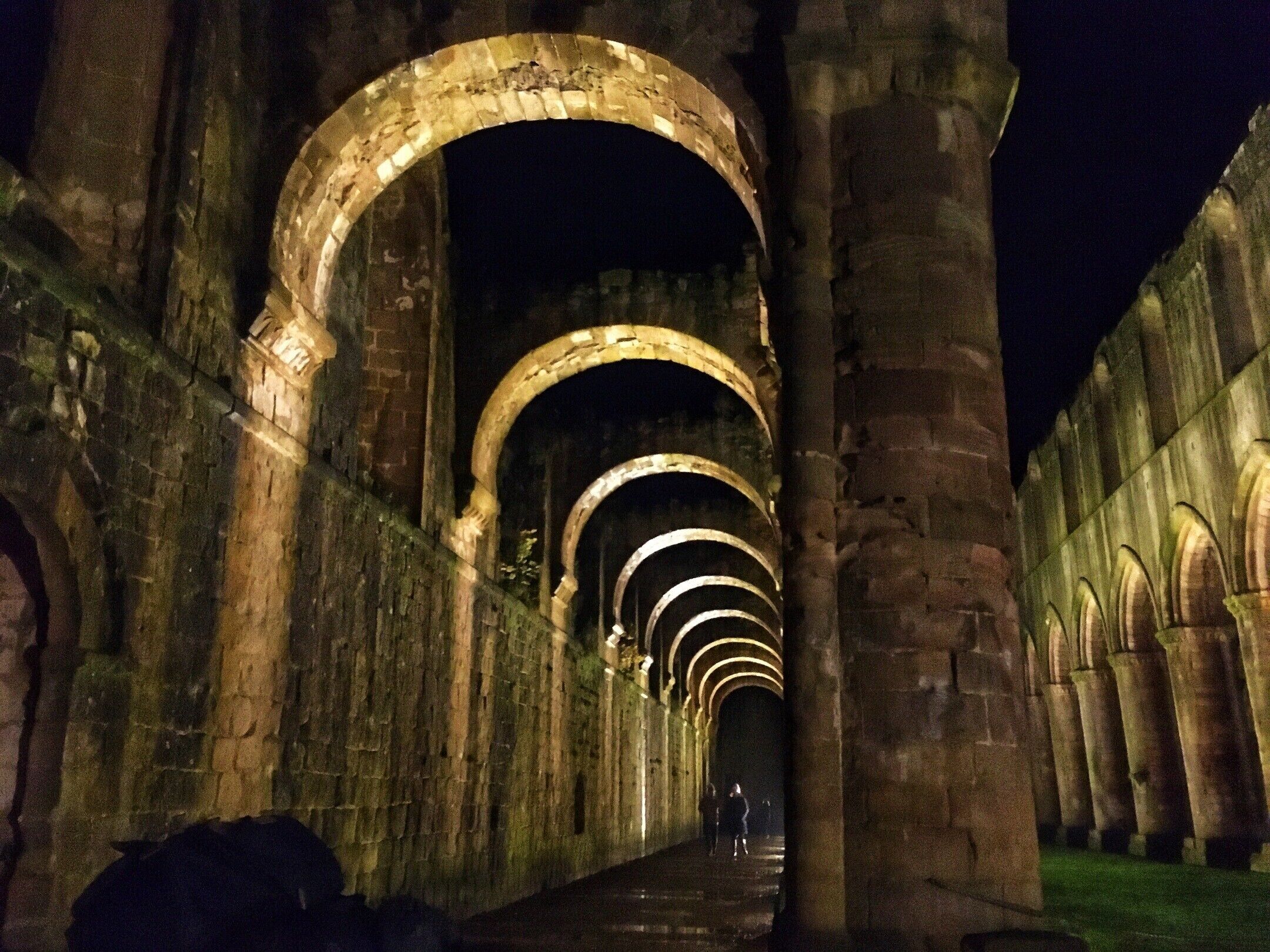 Fountains Abbey by floodlight
#NationalTrust #yorkshire