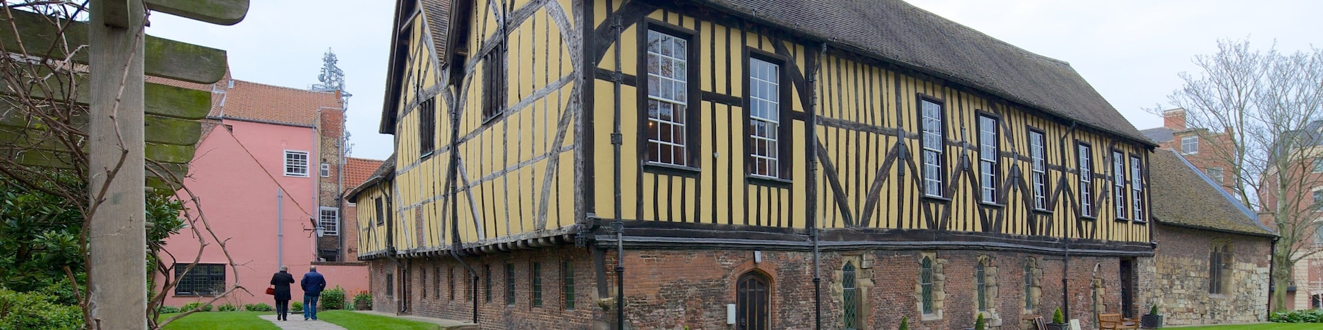 Merchant Adventurers\' Hall caracterizando arquitetura de patrimônio