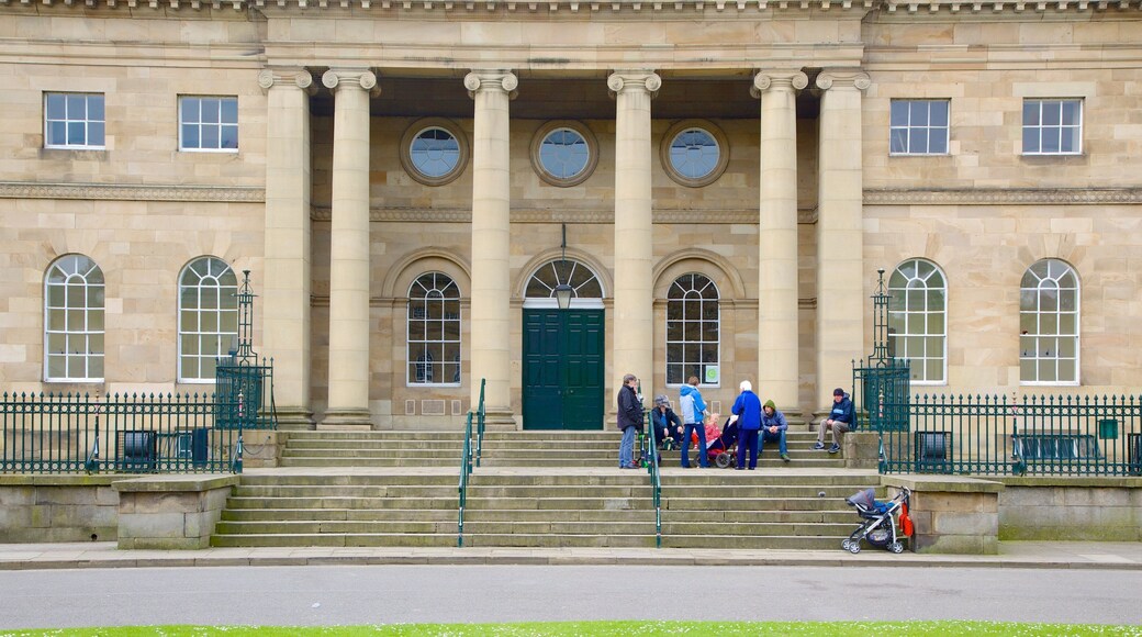 York Castle Museum showing street scenes