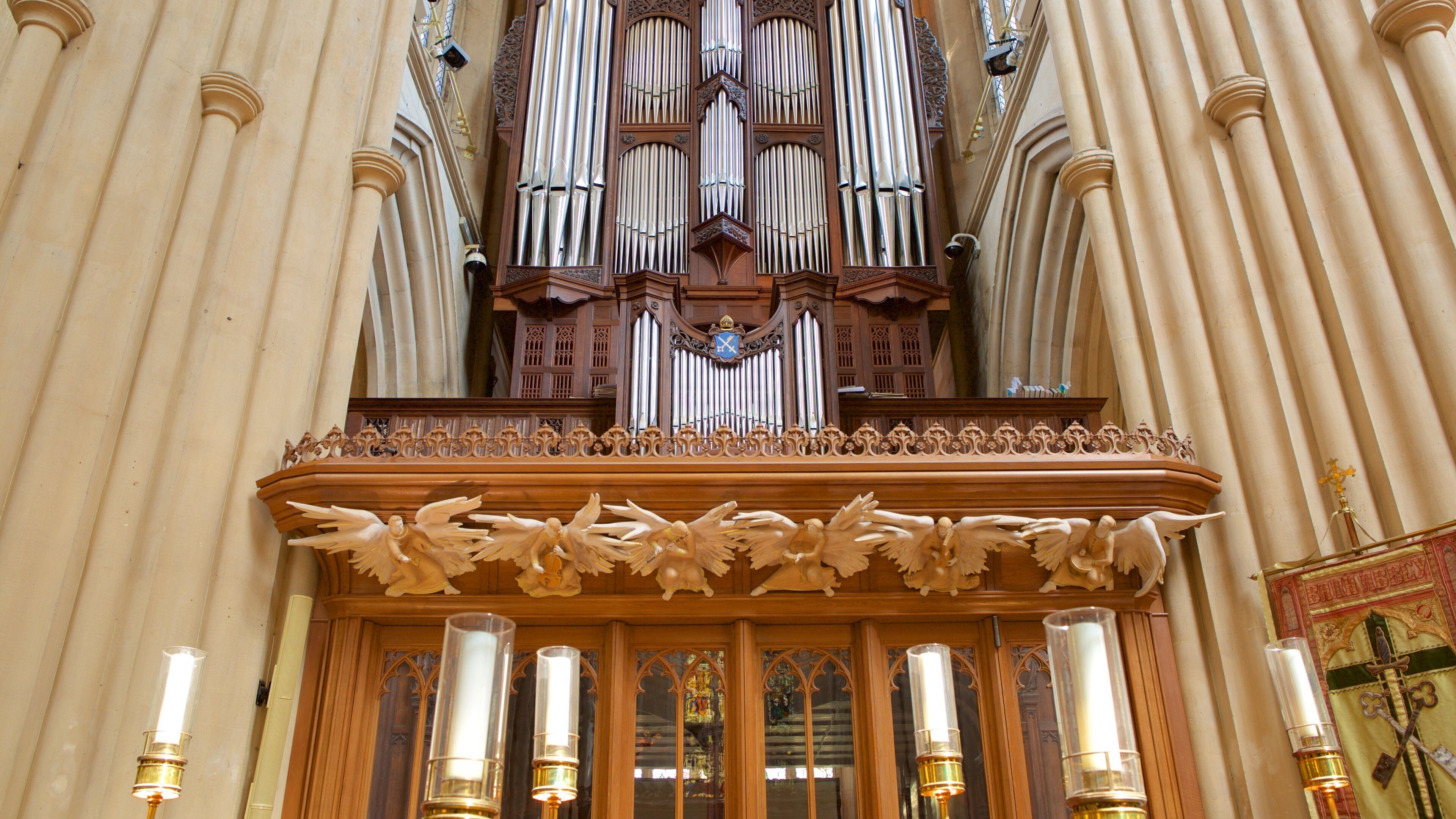 Bath Abbey which includes music, a church or cathedral and religious aspects