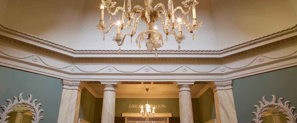 Bath Assembly Rooms que incluye vistas interiores