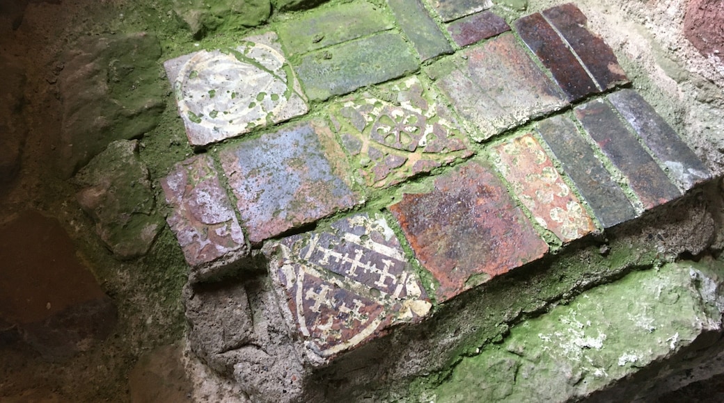 A tiled cill, or what’s left of it