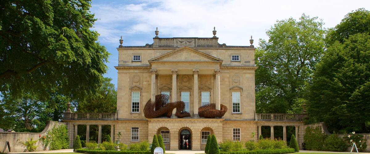 The Holburne Museum featuring a garden and heritage architecture