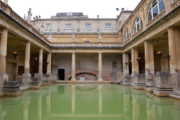 Roman Baths featuring a pool, heritage architecture and heritage elements