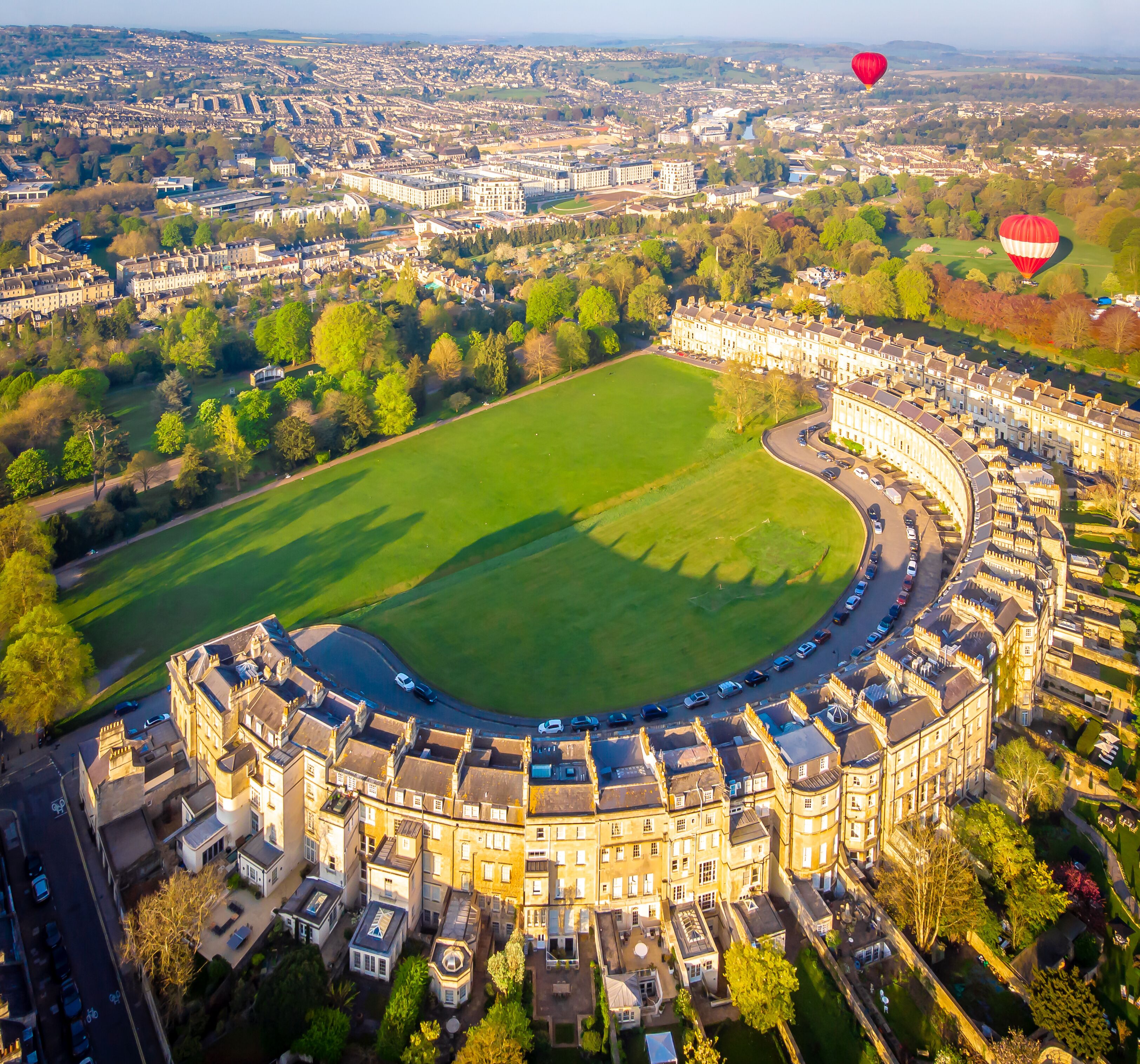 View of Royal crescent house in Bath, England