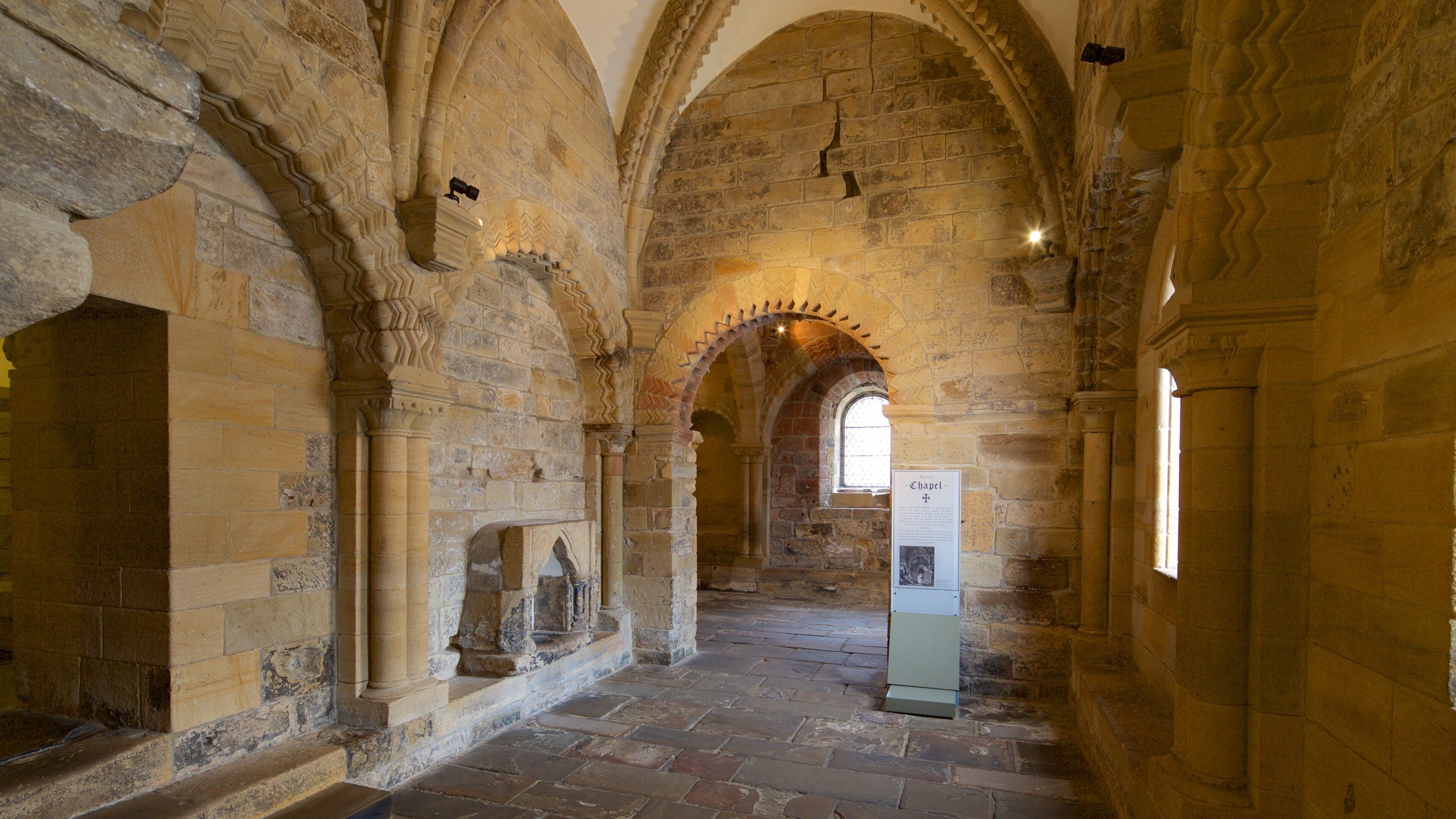 Castle Keep showing interior views, heritage elements and a castle