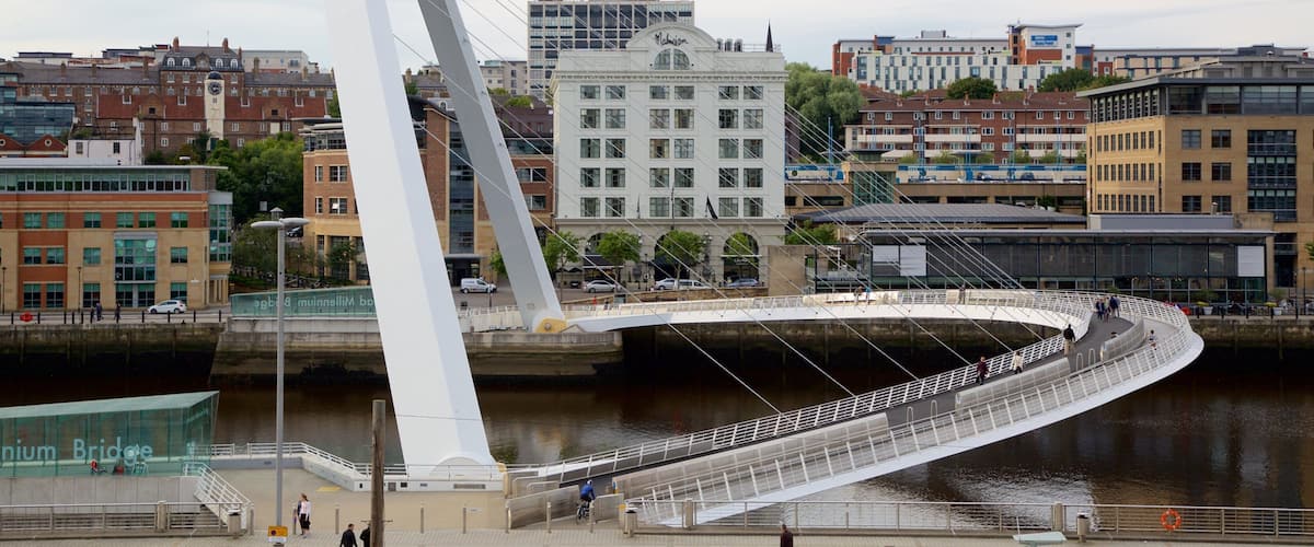 ゲーツヘッド ミレニアム橋 どの含み 河あるいは小川, 現代建築 と 都市