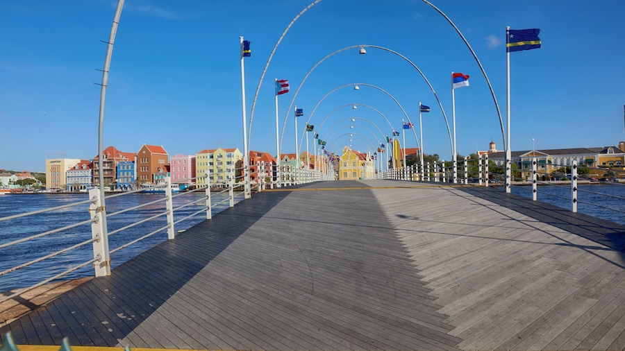 Queen Emma Bridge Willemstad, Curacao