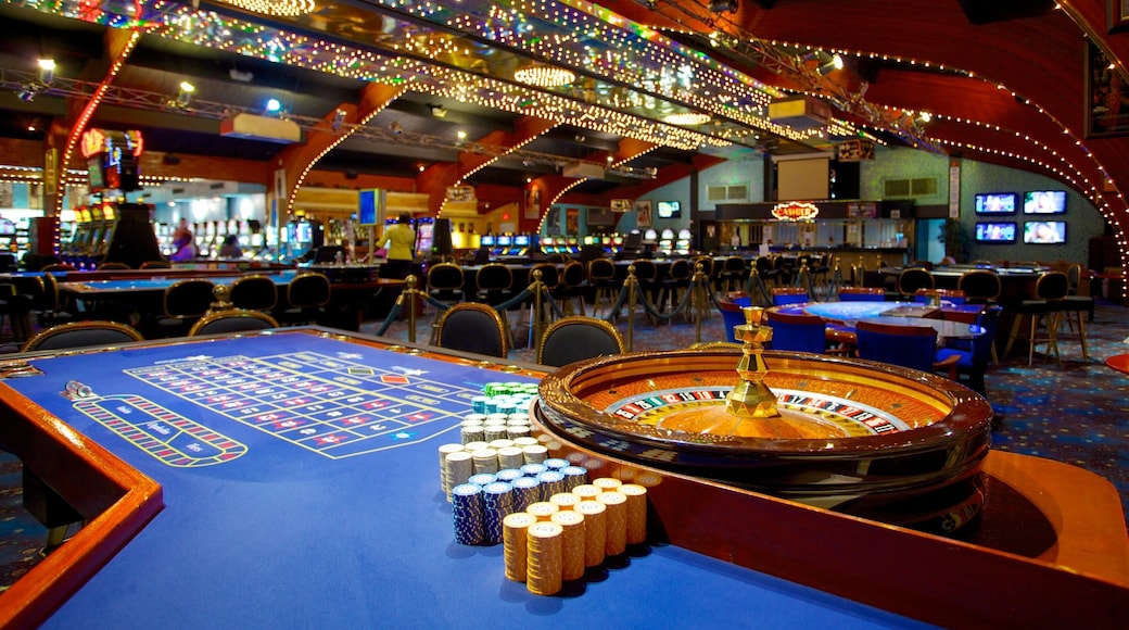 Hollywood Casino som omfatter et kasino og interiør