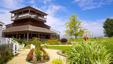 Atlantic City Aquarium showing marine life, a park and flowers