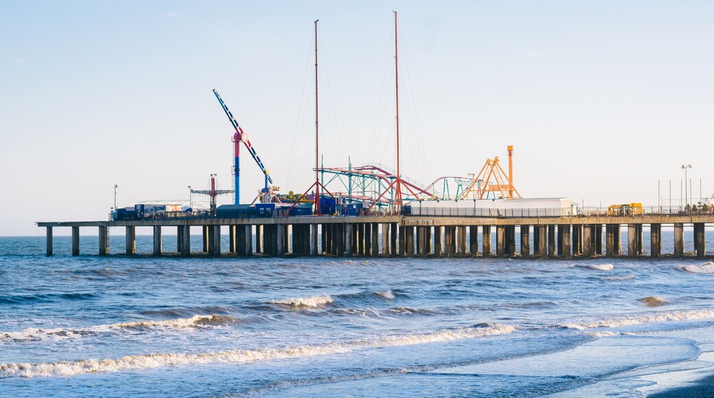 The Steel Pier and Atlantic Ocean in Atlantic City, New Jersey.