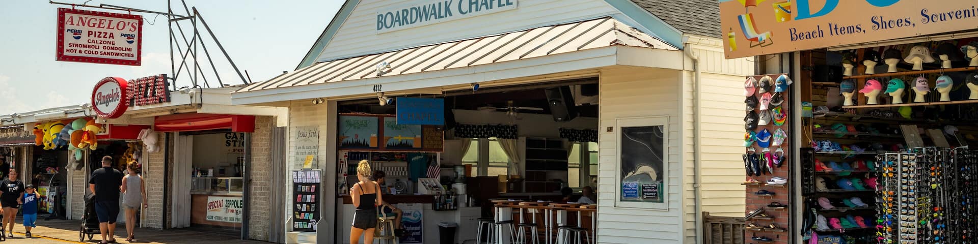 Boardwalk Chapel which includes street scenes