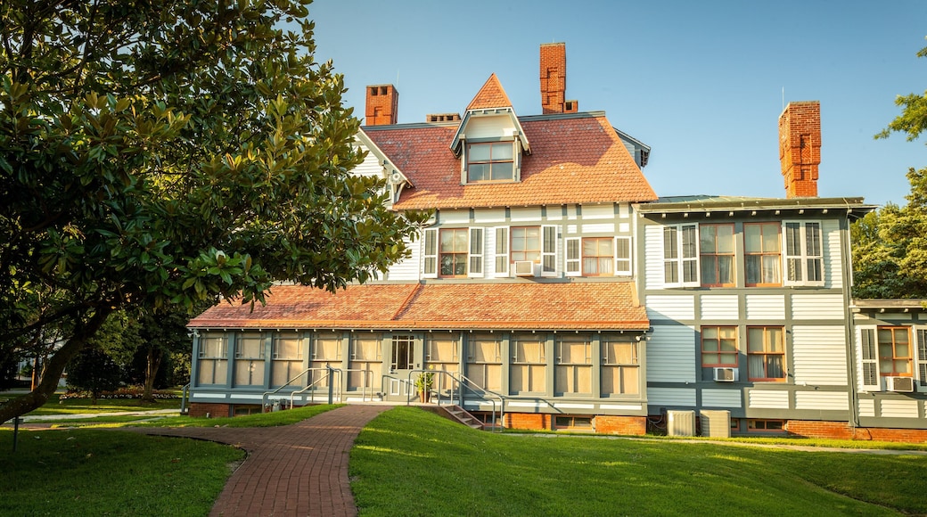 Emlen Physick Estate