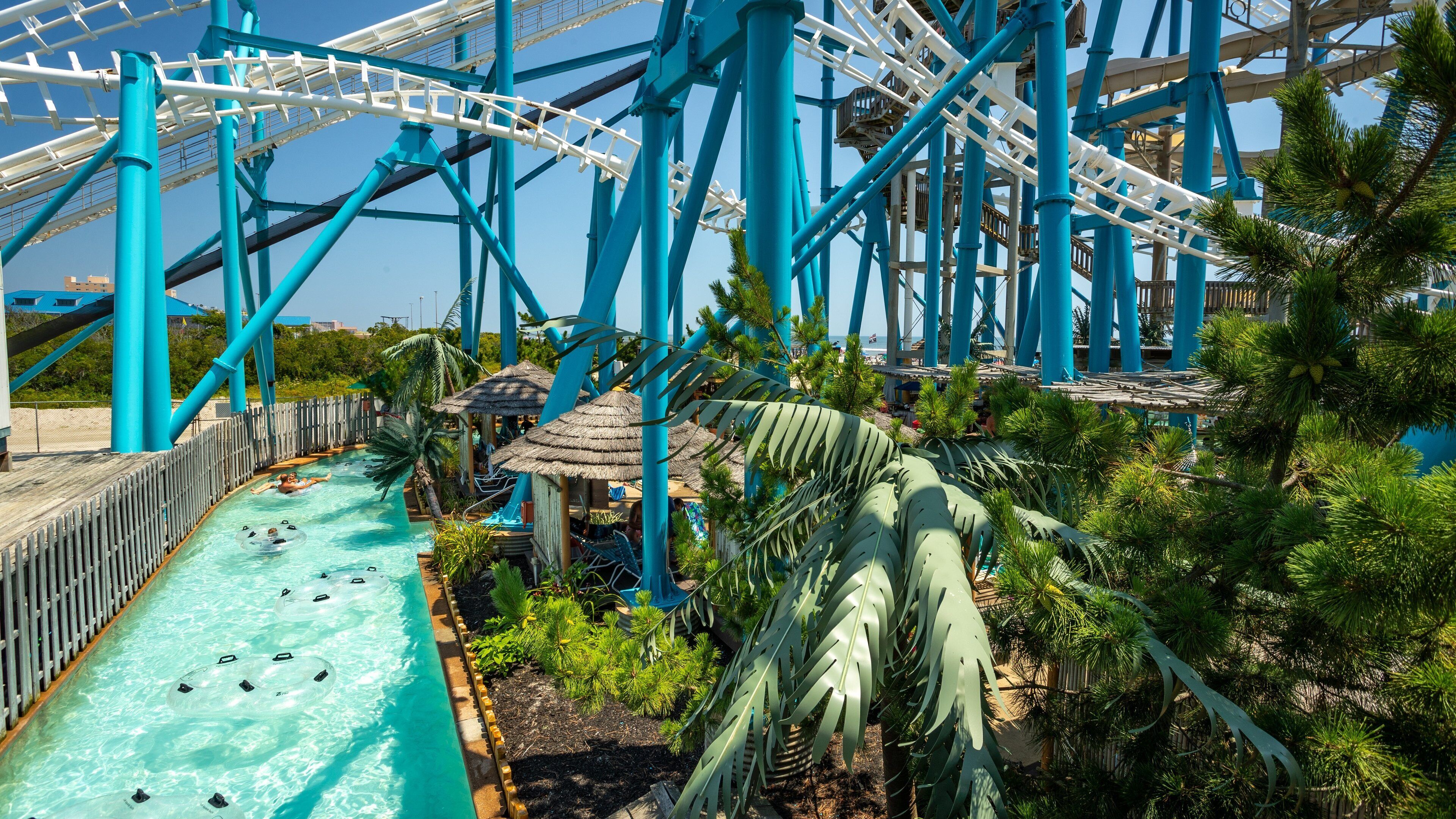 Ocean Oasis Waterpark and Beach Club which includes a waterpark