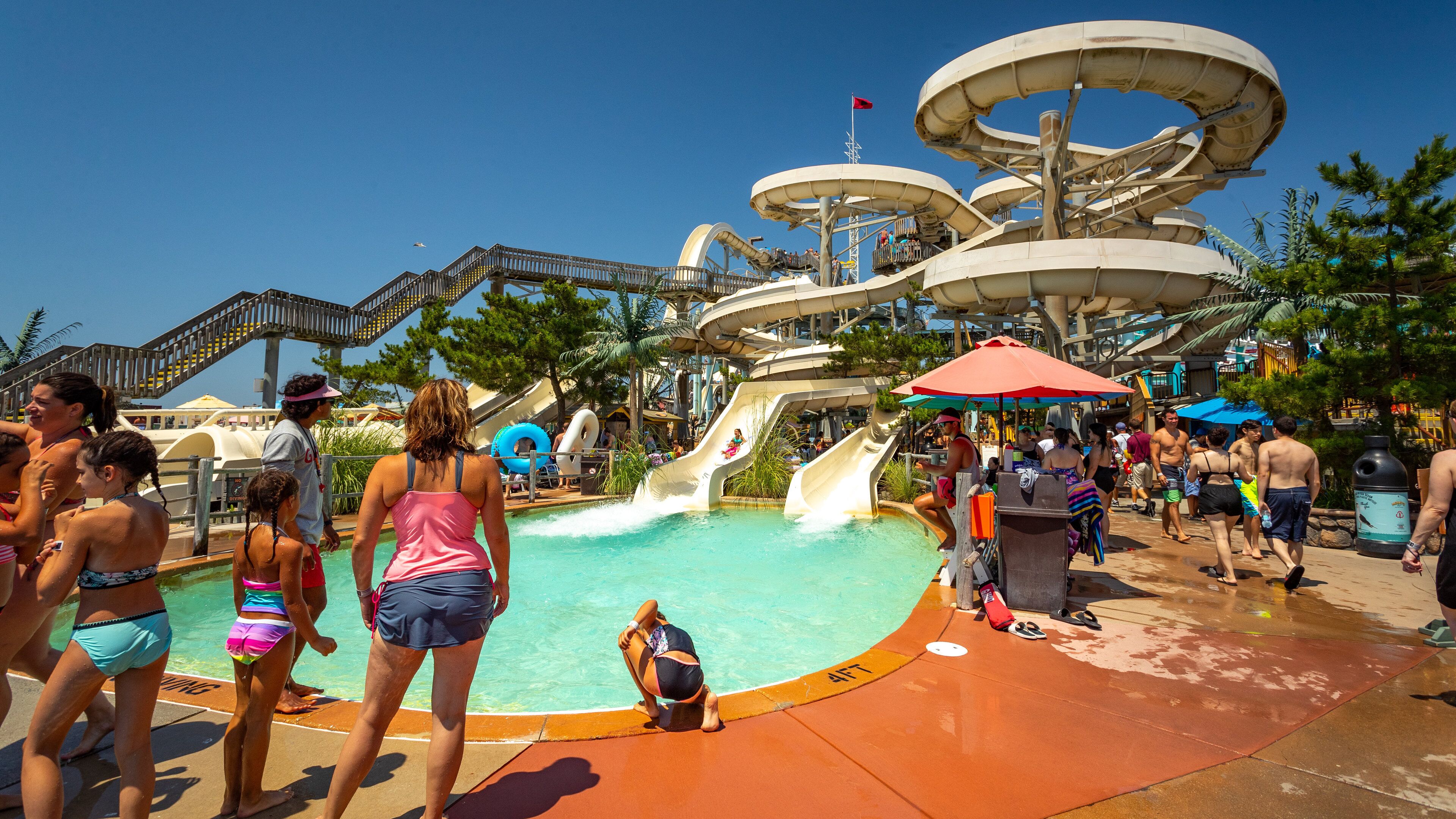Ocean Oasis Waterpark and Beach Club showing a waterpark