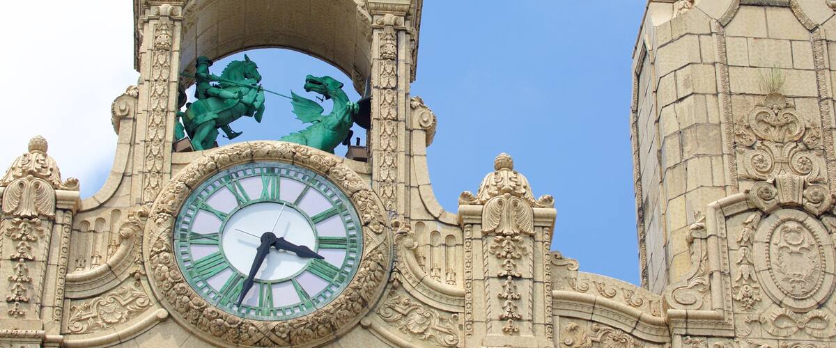 Loew\'s Jersey Theater showing heritage elements and heritage architecture