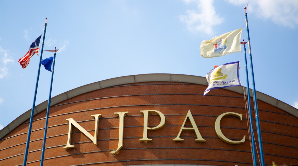 New Jersey Performing Arts Center qui includes signalisation