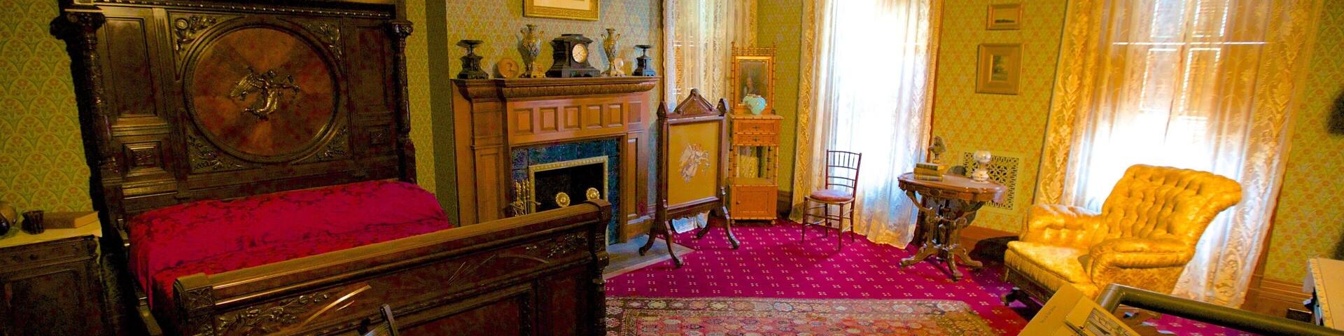 Newark Museum which includes a house and interior views