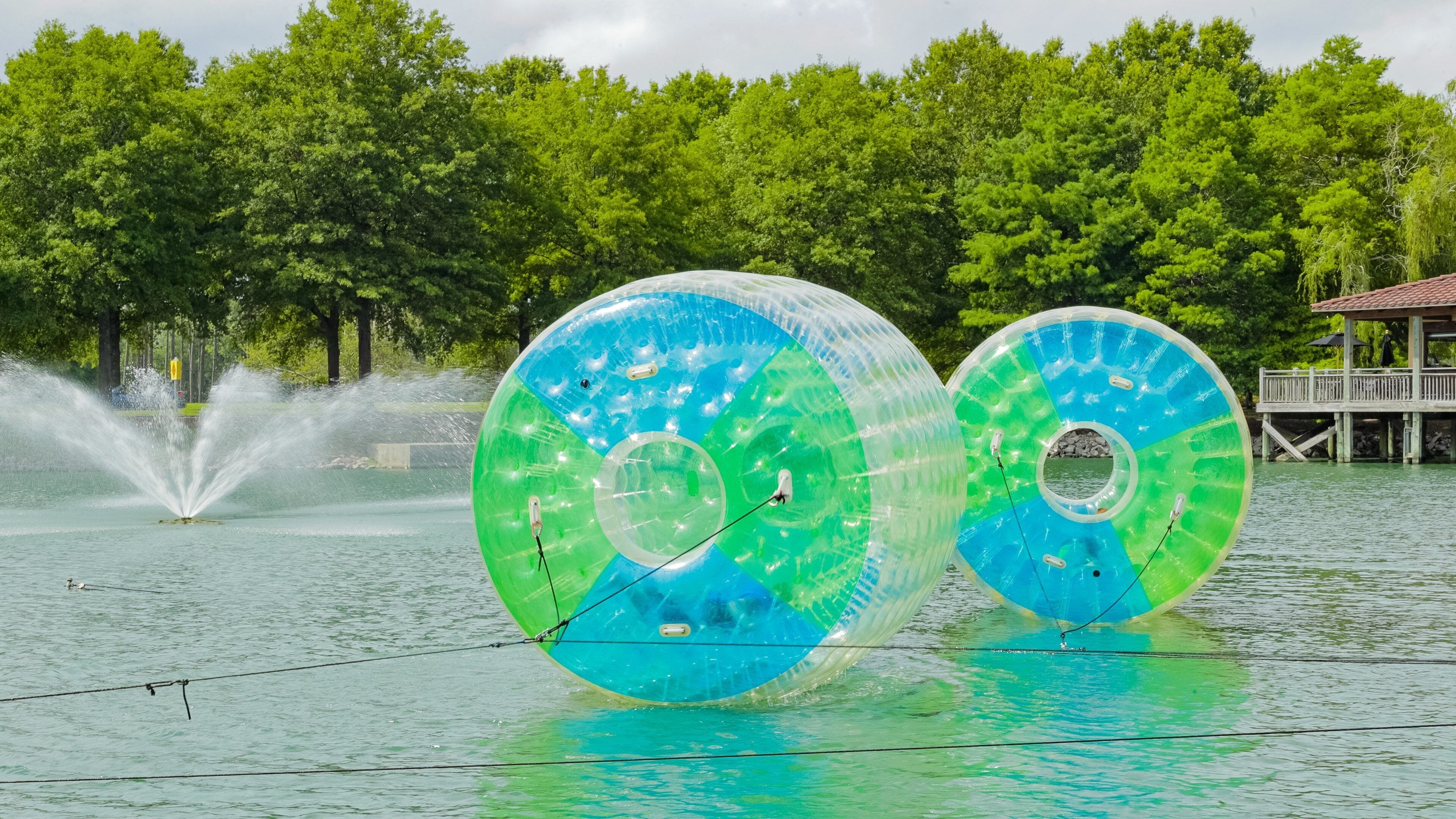 Broadway at the Beach showing watersports and a lake or waterhole