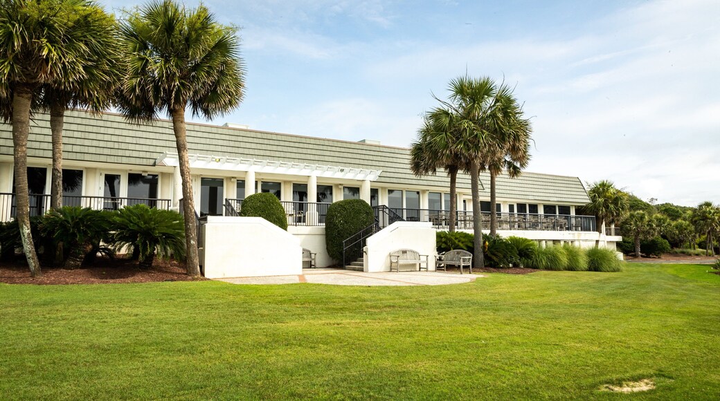 Dunes Golf and Beach Club featuring a garden