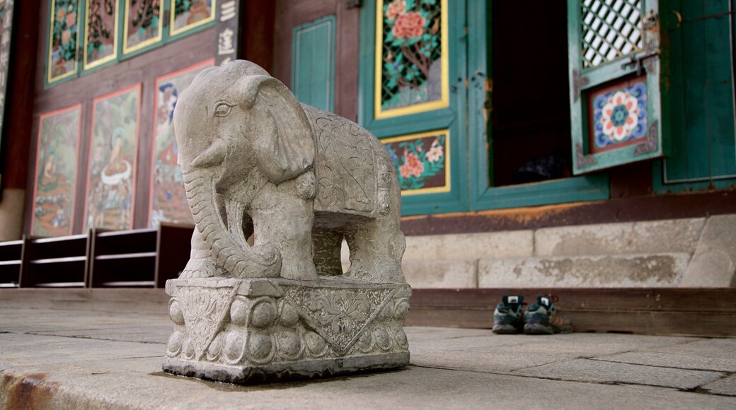 Jogyesa-templet som omfatter kulturarvsgenstande